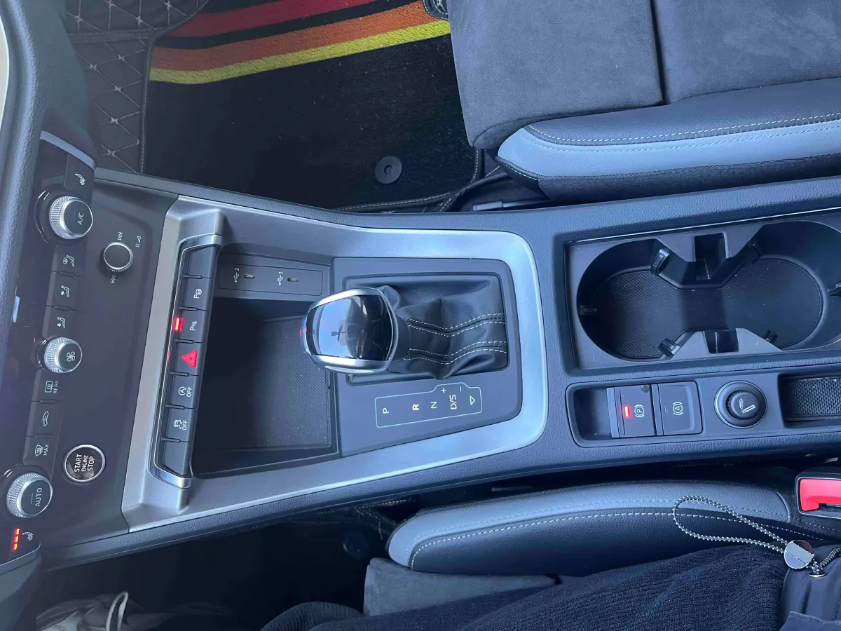 2022 Audi Q3 1.4T 150HP L4 7DCT,autocango,china used car exporter,china ev exporter,chinese used car exporter,chinese used ev exporter