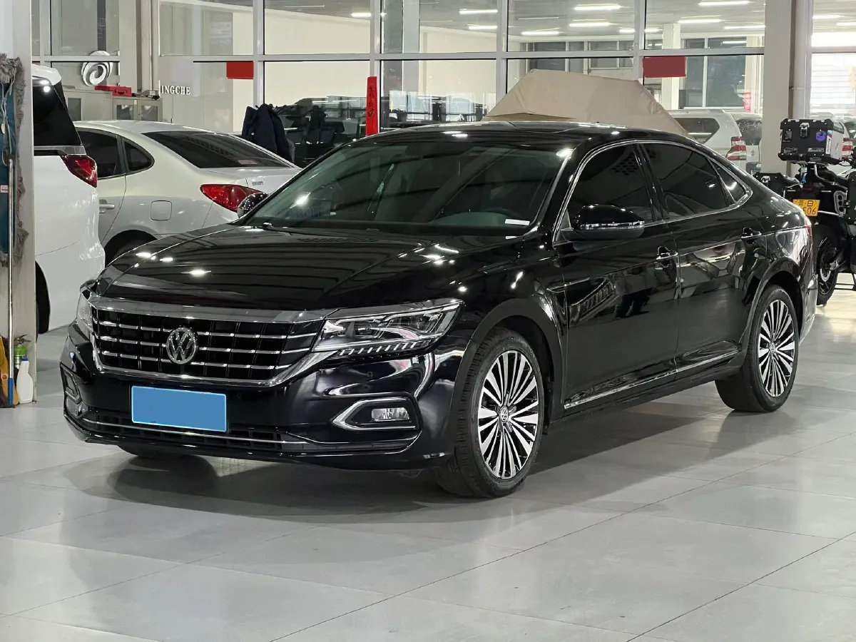 2019 Volvo V40 1.5T 152HP L4 6AT,autocango,china used car exporter,china ev exporter,chinese used car exporter,chinese used ev exporter
