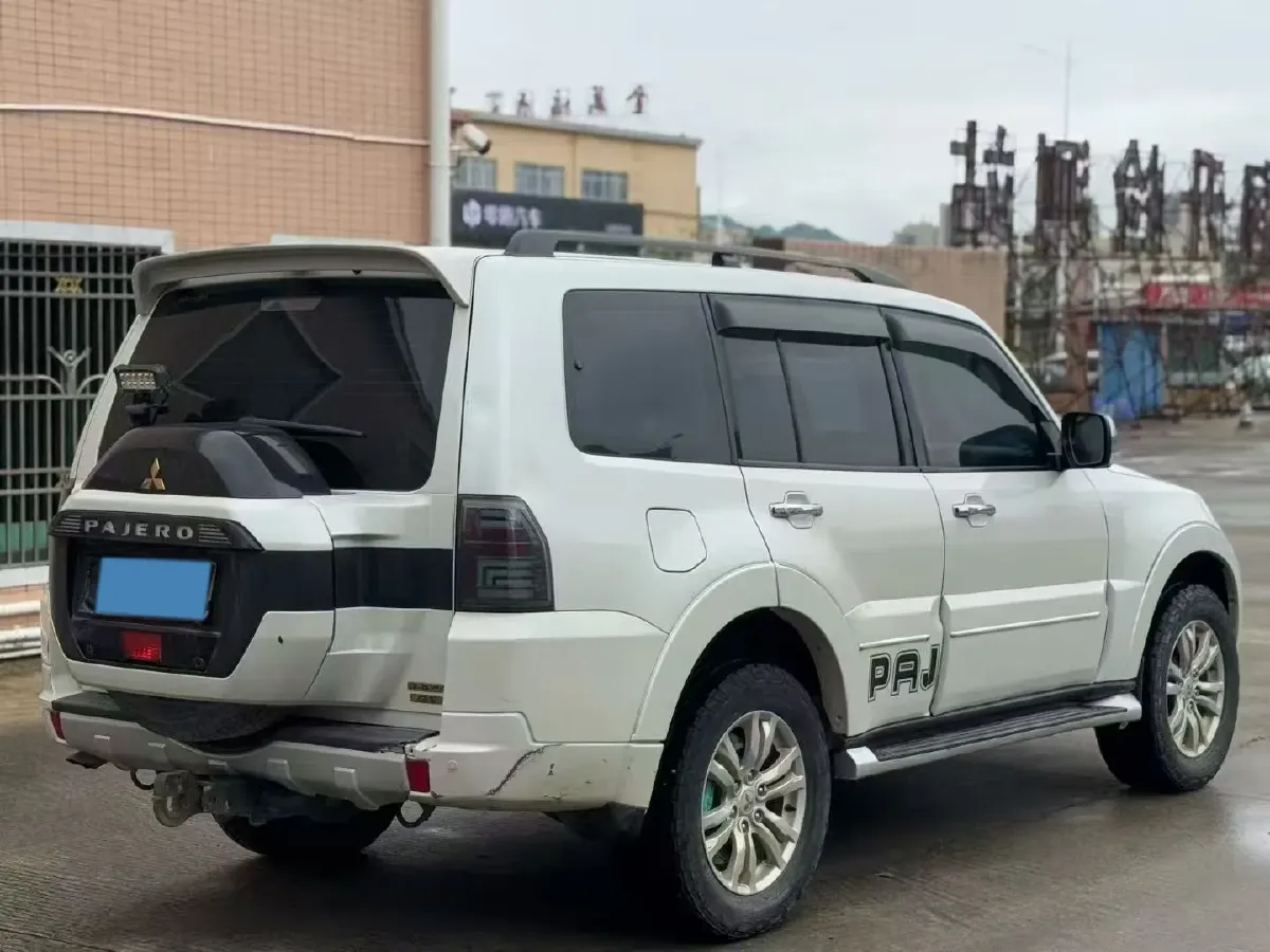 2017 Honda Jade 1.8L 141HP L4 5AT,autocango,china used car exporter,china ev exporter,chinese used car exporter,chinese used ev exporter