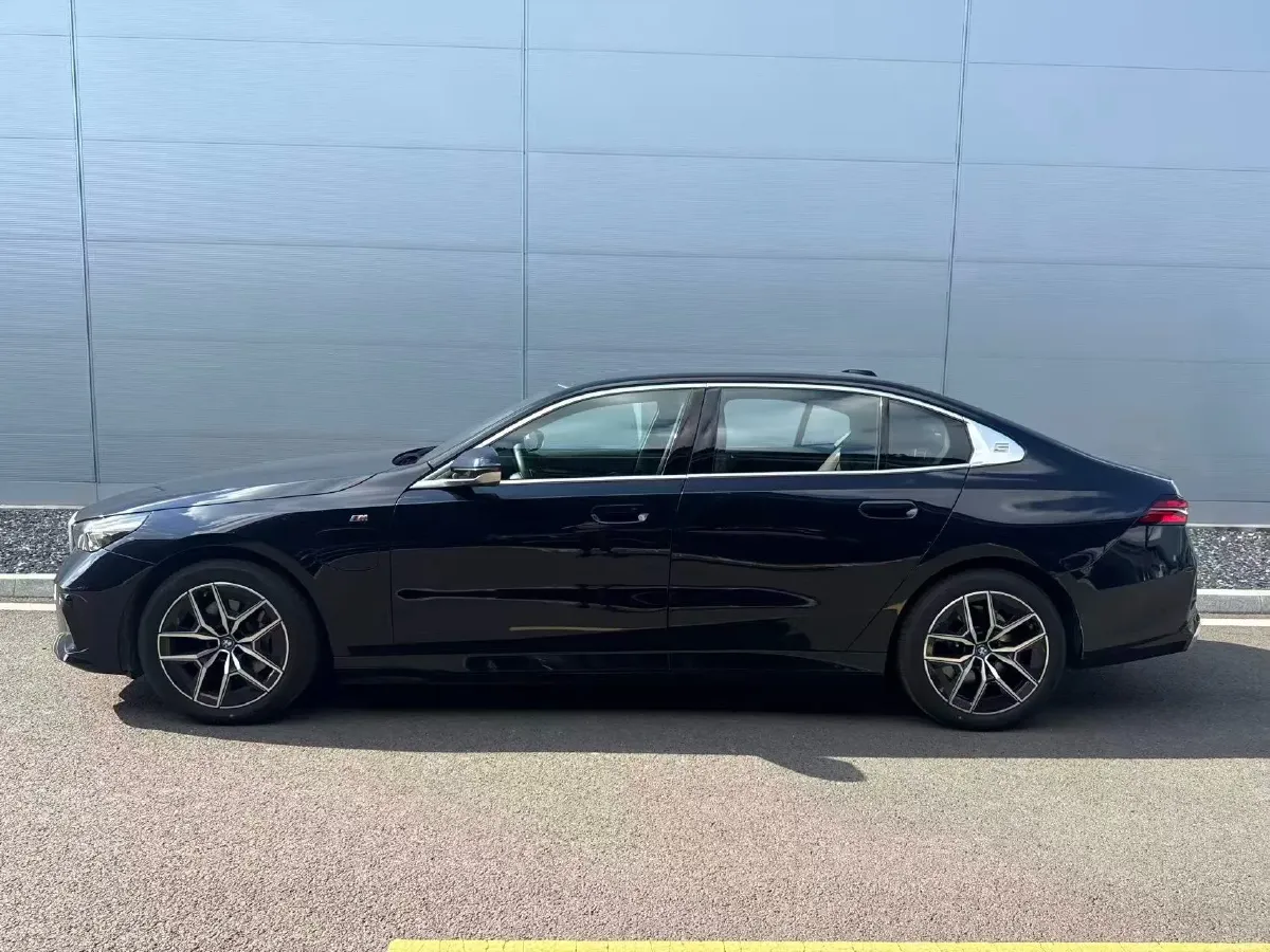 2024 BMW i5 BEV 79.05KWH,autocango,china used car exporter,china ev exporter,chinese used car exporter,chinese used ev exporter