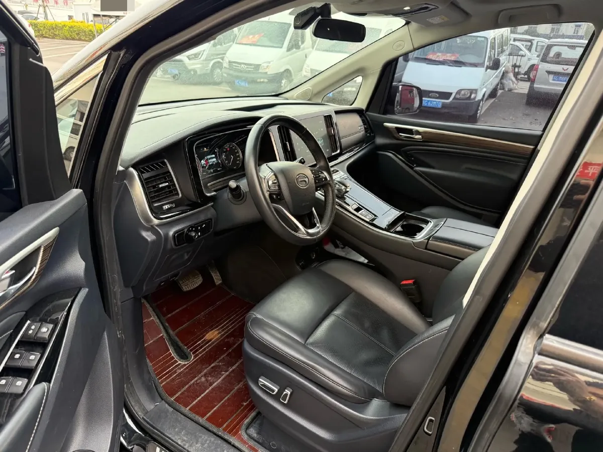 2021 GAC Trumpchi M8 2.0T 252HP L4 8AT,autocango,china used car exporter,china ev exporter,chinese used car exporter,chinese used ev exporter