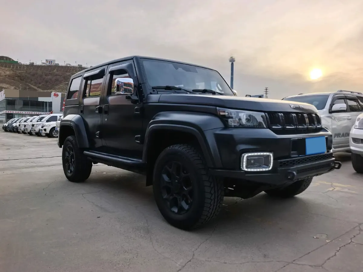 2021 Beijing BJ40 2.0T 163HP L4 8AT,autocango,china used car exporter,china ev exporter,chinese used car exporter,chinese used ev exporter