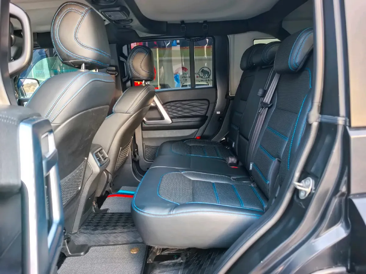 2021 Beijing BJ40 2.0T 163HP L4 8AT,autocango,china used car exporter,china ev exporter,chinese used car exporter,chinese used ev exporter