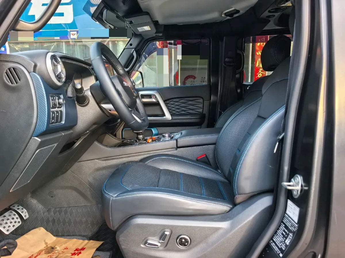 2021 Beijing BJ40 2.0T 163HP L4 8AT,autocango,china used car exporter,china ev exporter,chinese used car exporter,chinese used ev exporter