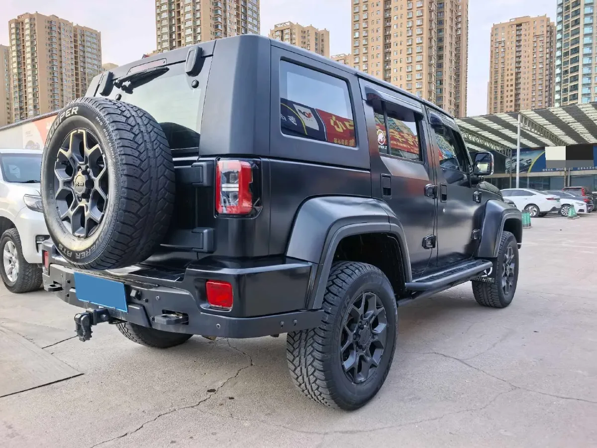 2021 Beijing BJ40 2.0T 163HP L4 8AT,autocango,china used car exporter,china ev exporter,chinese used car exporter,chinese used ev exporter
