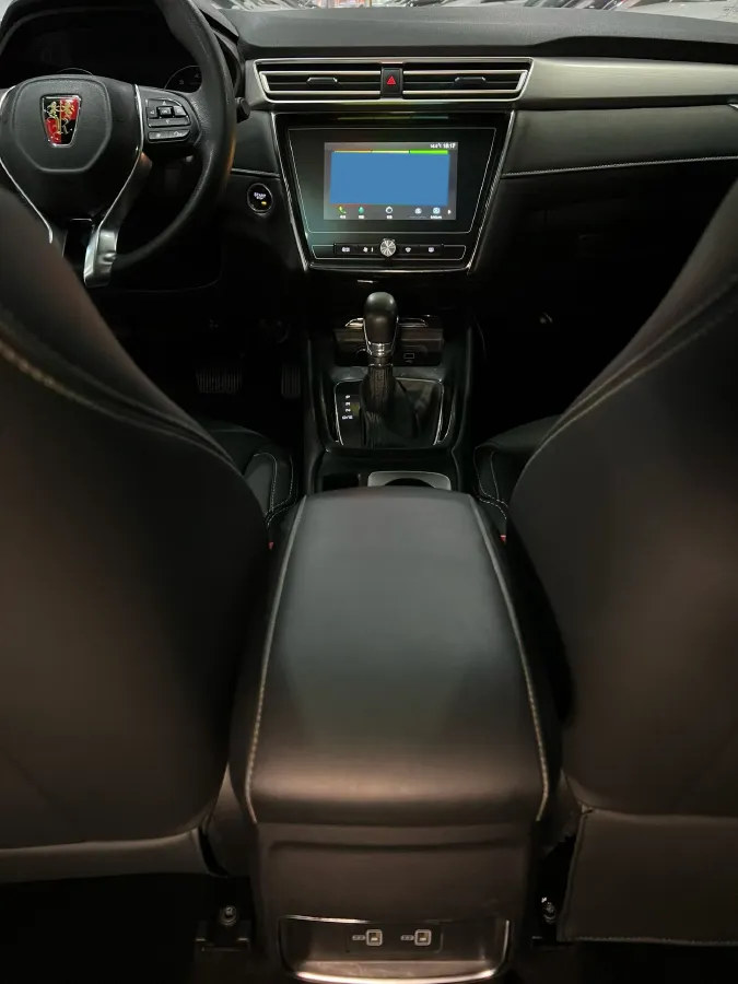 2020 Roewe i5 1.5L 120HP L4 CVT,autocango,china used car exporter,china ev exporter,chinese used car exporter,chinese used ev exporter