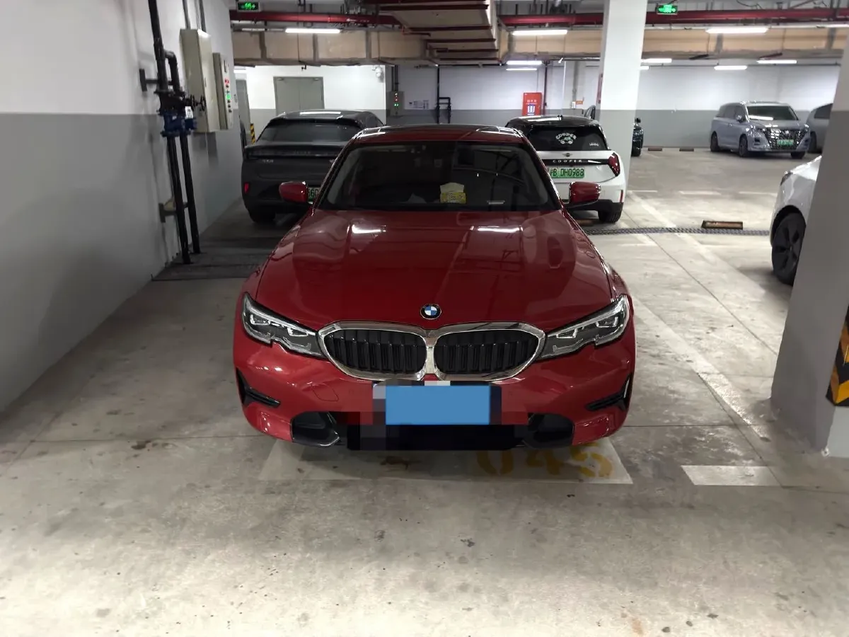 2021 BMW 3 Series 2.0T 156HP L4 8AT,autocango,china used car exporter,china ev exporter,chinese used car exporter,chinese used ev exporter