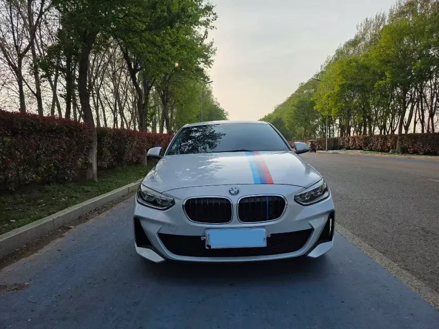 2022 BMW 1 Series 1.5T 140HP L3 7DCT,autocango,china used car exporter,china ev exporter,chinese used car exporter,chinese used ev exporter