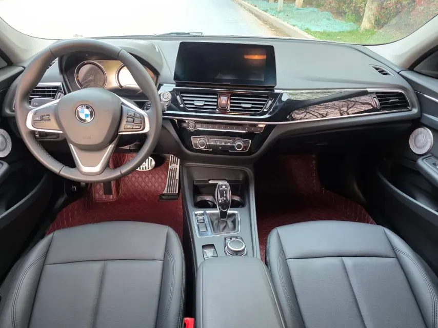 2022 BMW 1 Series 1.5T 140HP L3 7DCT,autocango,china used car exporter,china ev exporter,chinese used car exporter,chinese used ev exporter