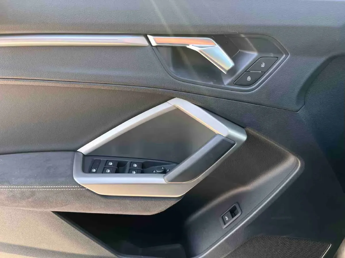 2022 Audi Q3 1.4T 150HP L4 7DCT,autocango,china used car exporter,china ev exporter,chinese used car exporter,chinese used ev exporter