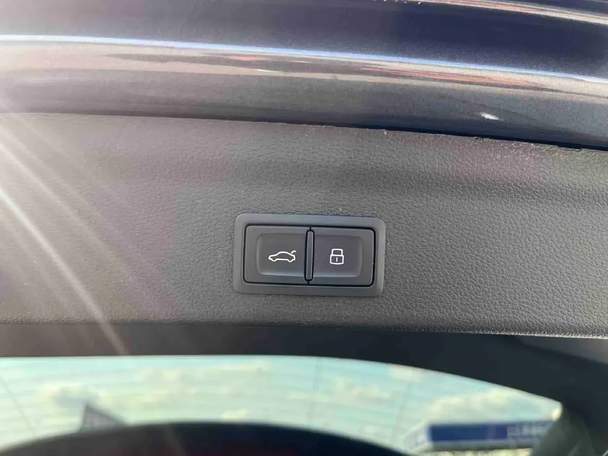 2022 Audi Q3 1.4T 150HP L4 7DCT,autocango,china used car exporter,china ev exporter,chinese used car exporter,chinese used ev exporter