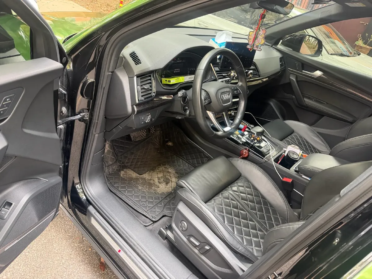 2021 Audi Q5L Sportback 2.0T 252HP L4 7DCT,autocango,china used car exporter,china ev exporter,chinese used car exporter,chinese used ev exporter