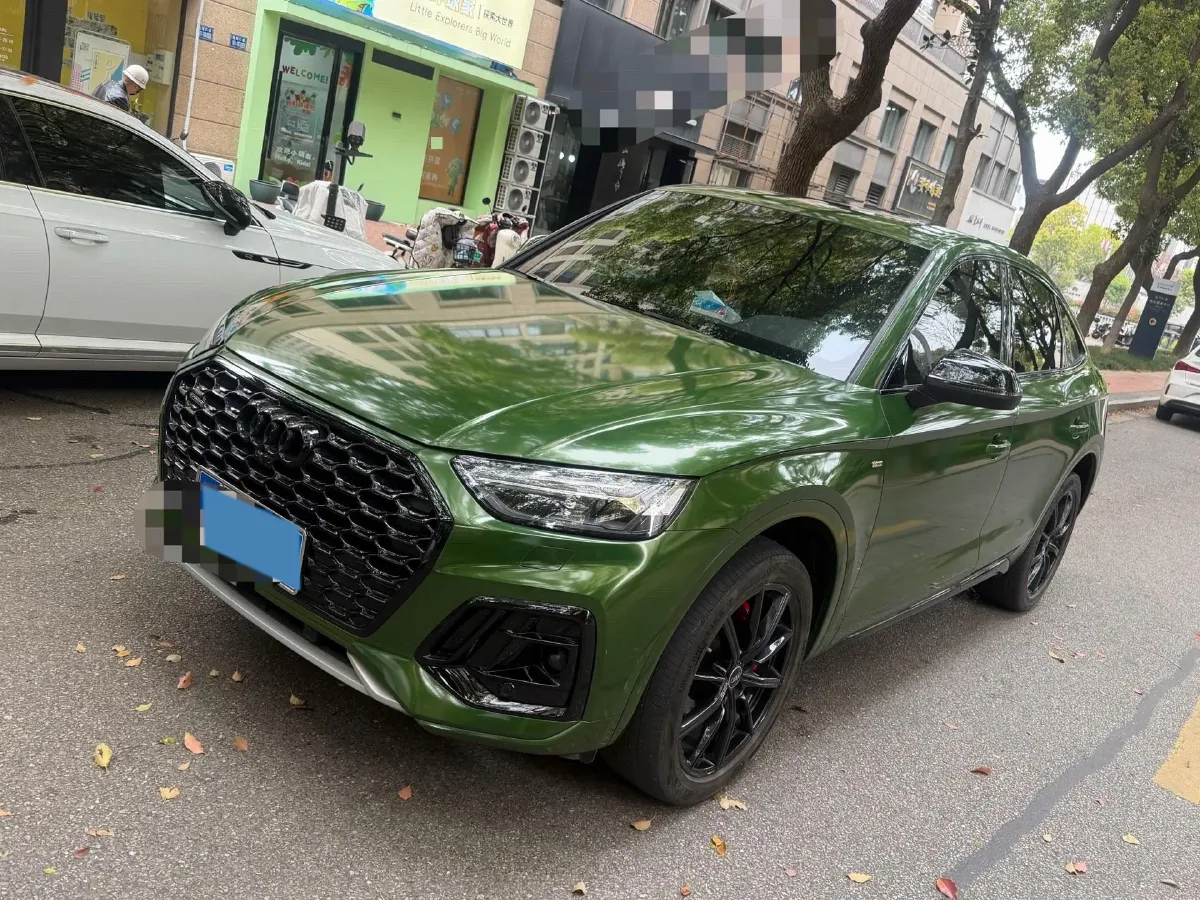 2021 Audi Q5L Sportback 2.0T 252HP L4 7DCT,autocango,china used car exporter,china ev exporter,chinese used car exporter,chinese used ev exporter