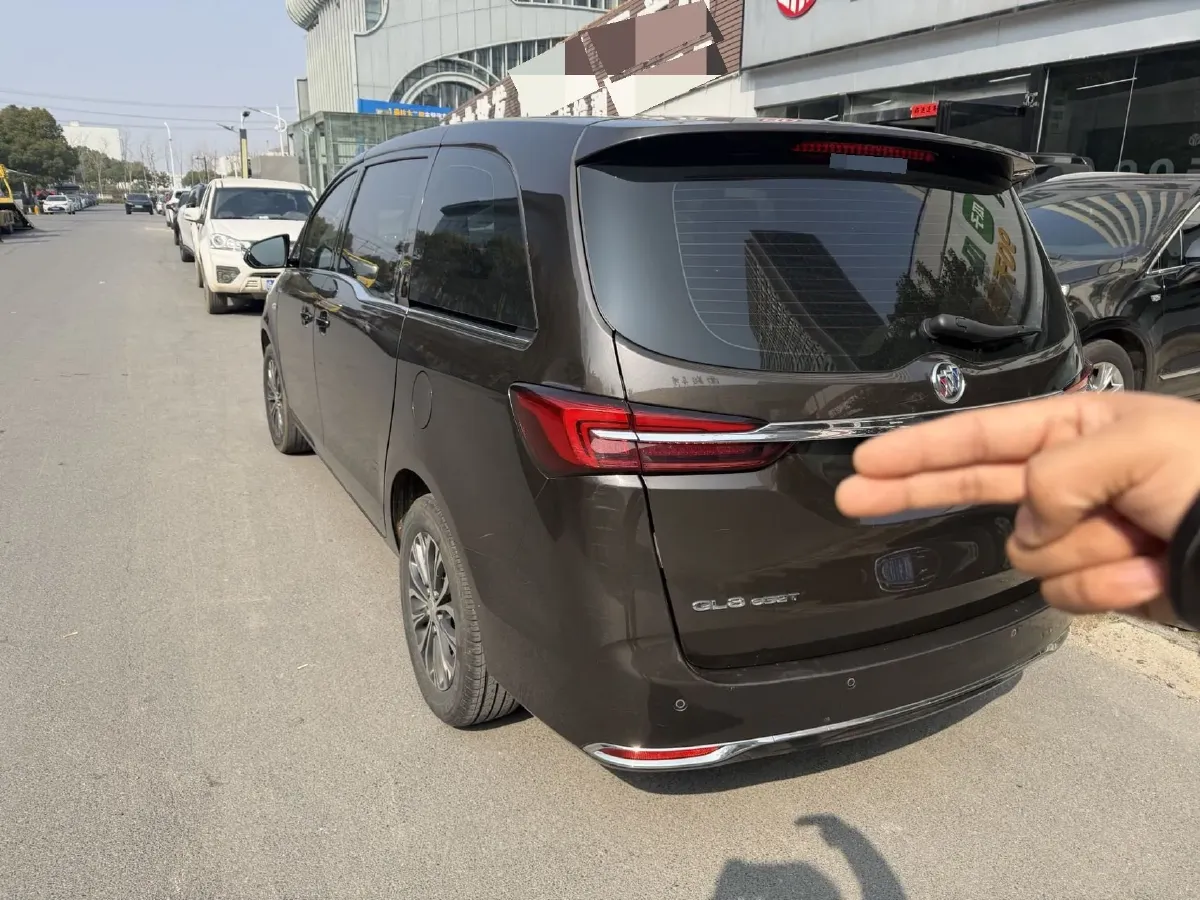 2021 Buick GL8 2.0T 237HP L4 9AT,autocango,china used car exporter,china ev exporter,chinese used car exporter,chinese used ev exporter