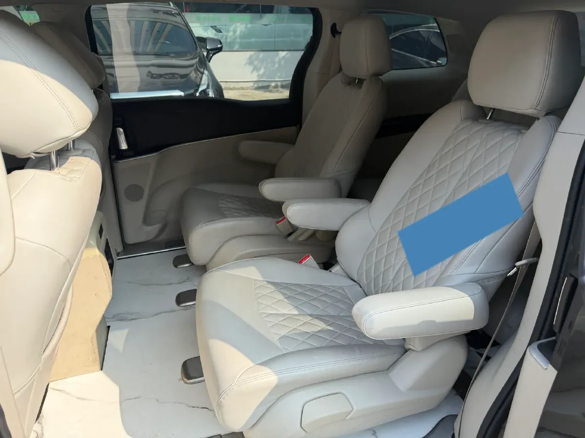 2021 Buick GL8 2.0T 237HP L4 9AT,autocango,china used car exporter,china ev exporter,chinese used car exporter,chinese used ev exporter