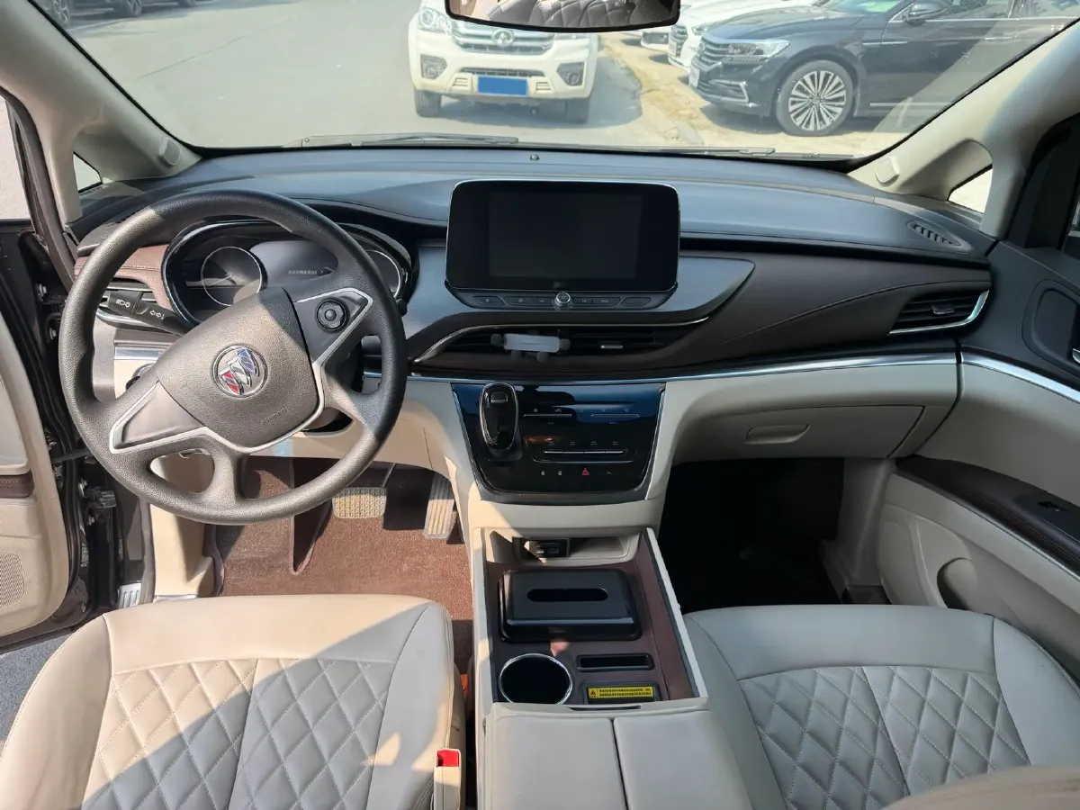 2021 Buick GL8 2.0T 237HP L4 9AT,autocango,china used car exporter,china ev exporter,chinese used car exporter,chinese used ev exporter