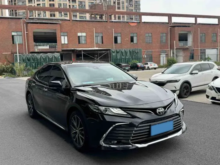 2023 Toyota Camry 2.5L 207HP L4 8AT,autocango,china used car exporter,china ev exporter,chinese used car exporter,chinese used ev exporter