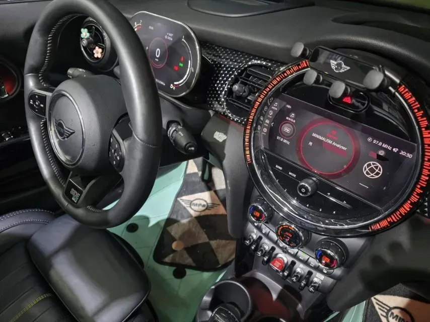 2022 MINI MINI 1.5T 136HP L3 7DCT,autocango,china used car exporter,china ev exporter,chinese used car exporter,chinese used ev exporter