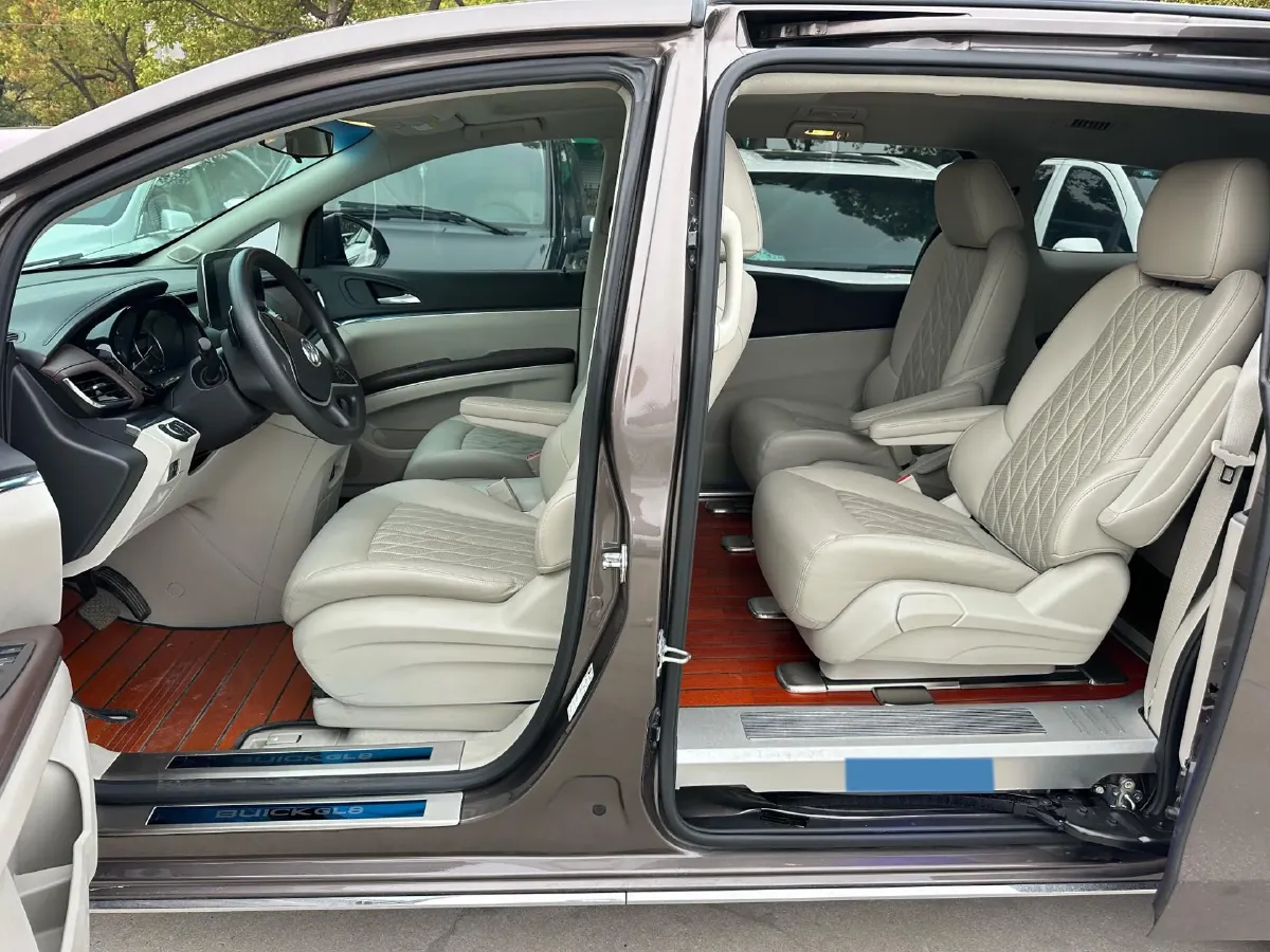 2021 Buick GL8 2.0T 237HP L4 9AT,autocango,china used car exporter,china ev exporter,chinese used car exporter,chinese used ev exporter