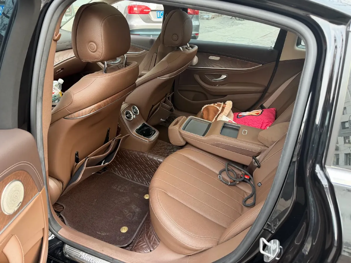 2021 Mercedes-Benz E Class 1.5T 184HP L4 9AT,autocango,china used car exporter,china ev exporter,chinese used car exporter,chinese used ev exporter