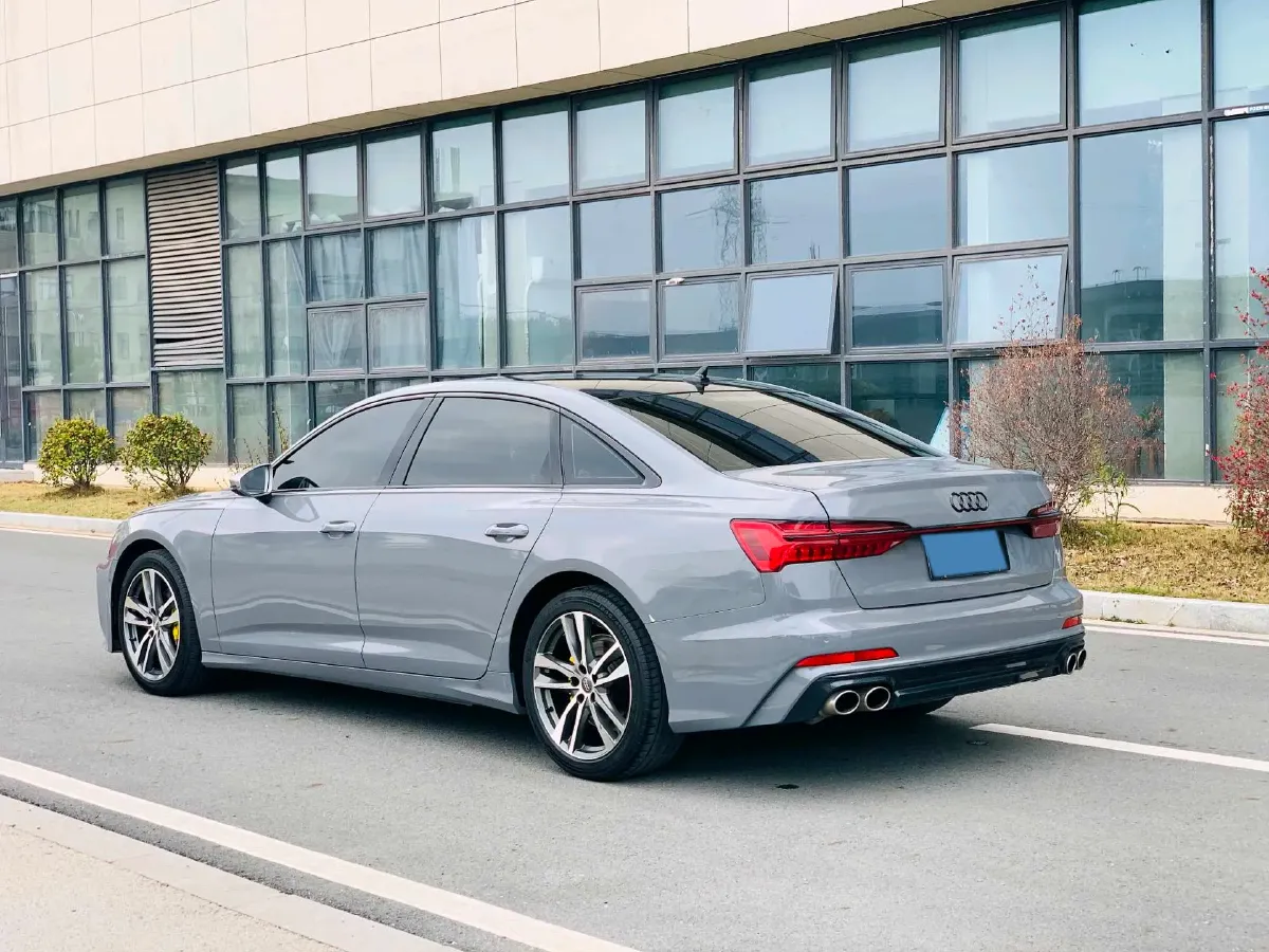 2019 Audi A6L 2.0T 190HP L4 7DCT,autocango,china used car exporter,china ev exporter,chinese used car exporter,chinese used ev exporter