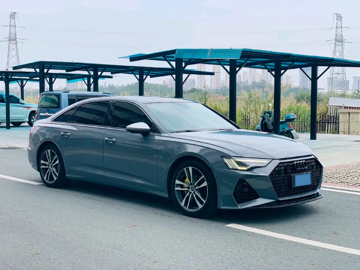 2019 Audi A6L 2.0T 190HP L4 7DCT,autocango,china used car exporter,china ev exporter,chinese used car exporter,chinese used ev exporter