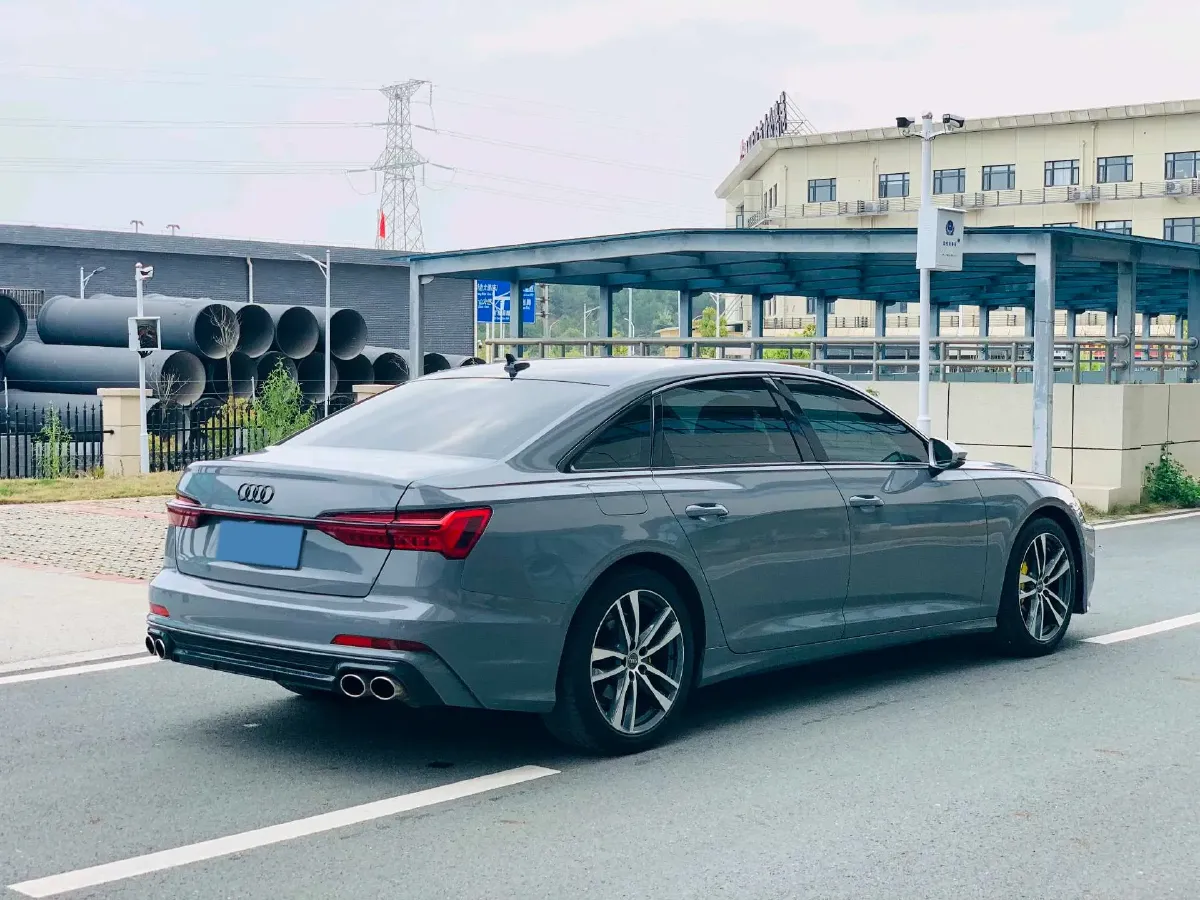 2019 Audi A6L 2.0T 190HP L4 7DCT,autocango,china used car exporter,china ev exporter,chinese used car exporter,chinese used ev exporter