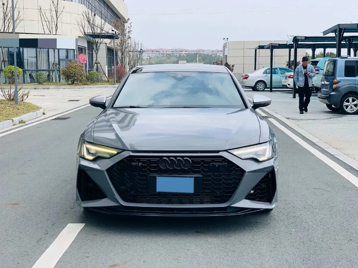 2019 Audi A6L 2.0T 190HP L4 7DCT,autocango,china used car exporter,china ev exporter,chinese used car exporter,chinese used ev exporter
