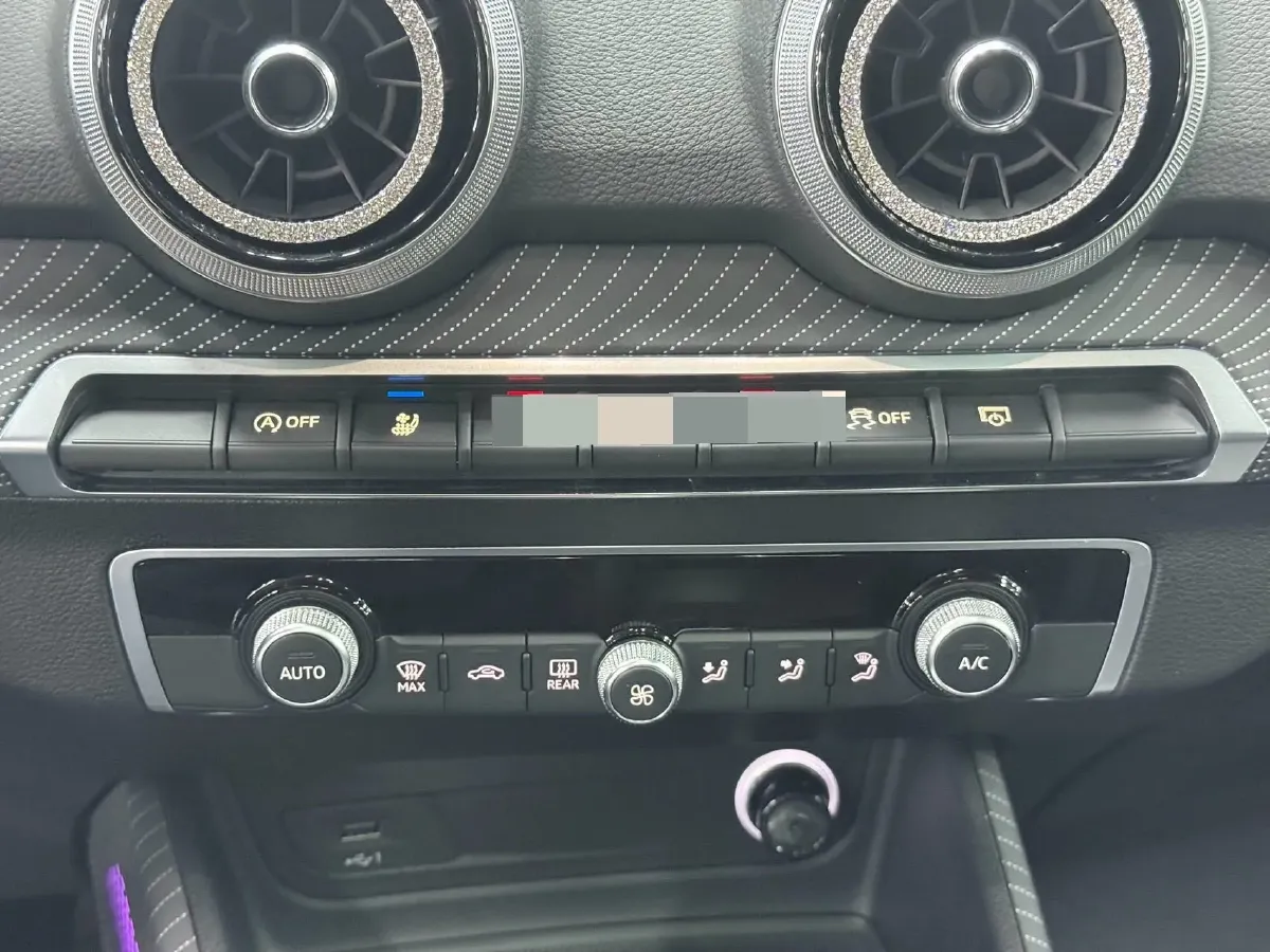 2022 Audi Q2L 1.4T 150HP L4 7DCT,autocango,china used car exporter,china ev exporter,chinese used car exporter,chinese used ev exporter