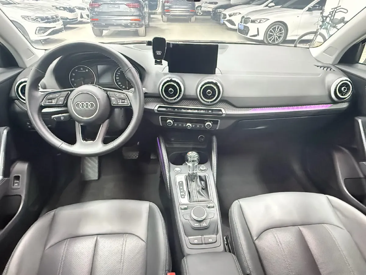 2022 Audi Q2L 1.4T 150HP L4 7DCT,autocango,china used car exporter,china ev exporter,chinese used car exporter,chinese used ev exporter