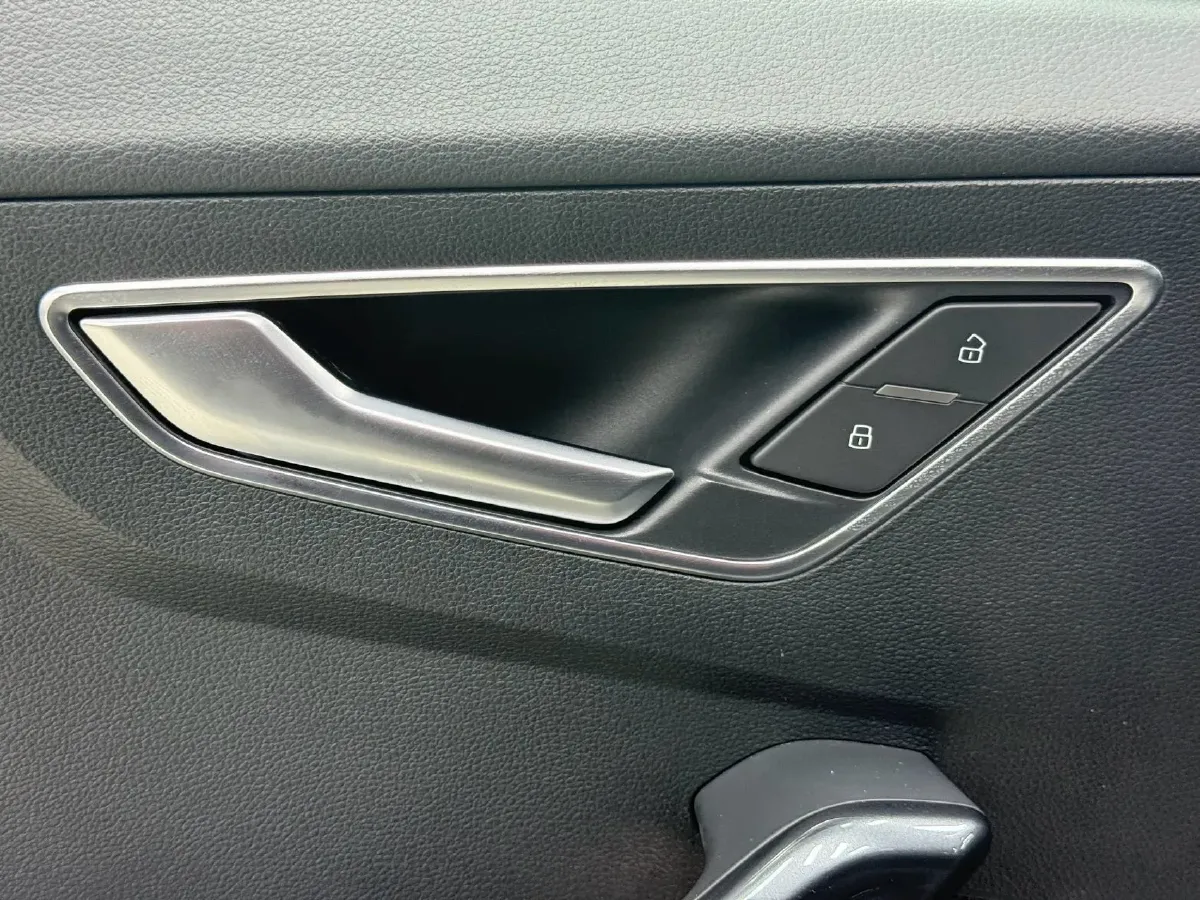 2022 Audi Q2L 1.4T 150HP L4 7DCT,autocango,china used car exporter,china ev exporter,chinese used car exporter,chinese used ev exporter