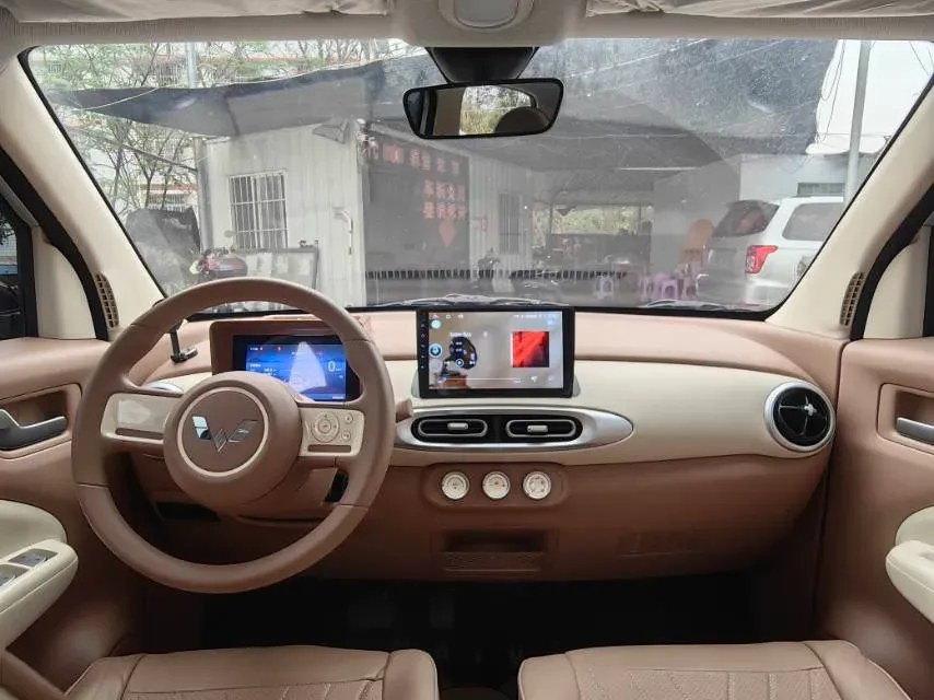 2026 WuLing XingGuangL 1.5L 106HP L4 E-CVT PHEV,autocango,china used car exporter,china ev exporter,chinese used car exporter,chinese used ev exporter