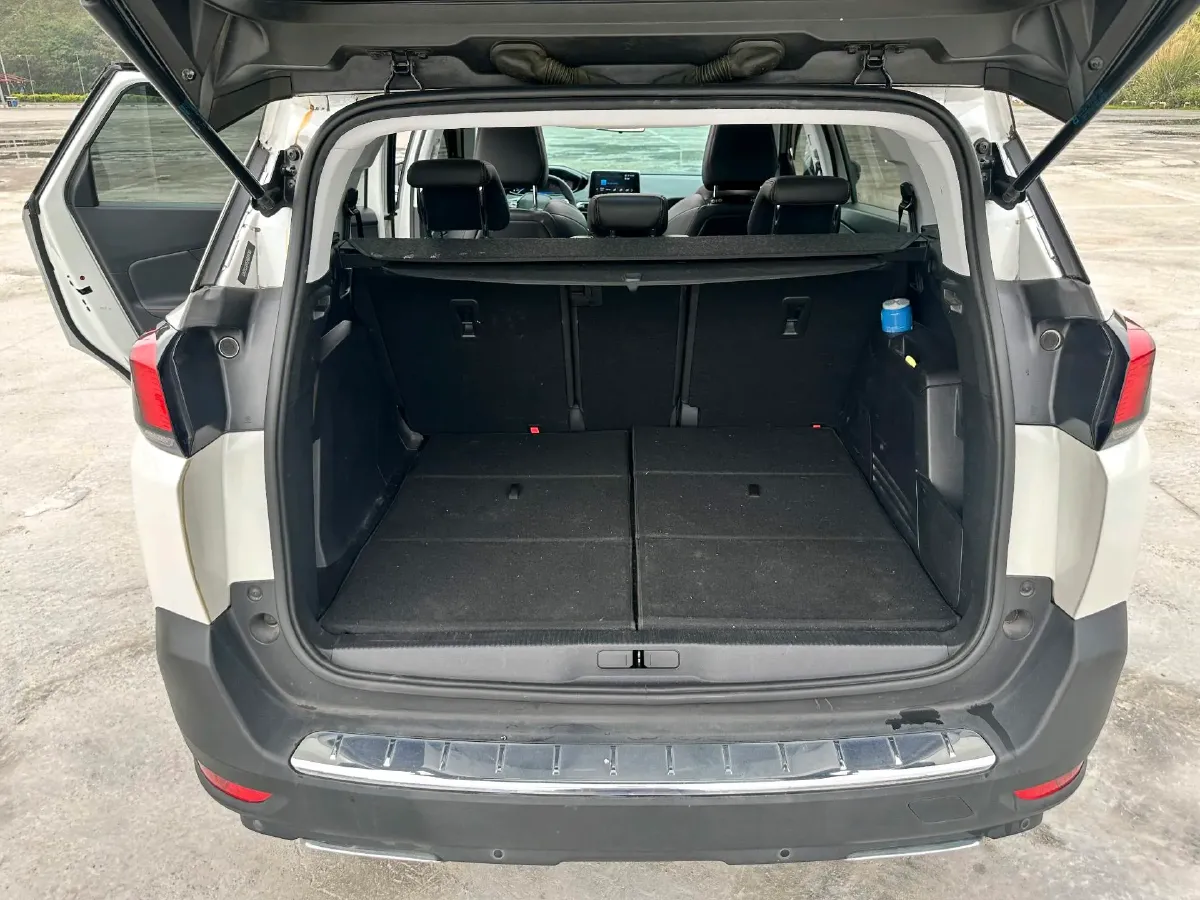 2017 Peugeot 5008 1.6T 167HP L4 6AT,autocango,china used car exporter,china ev exporter,chinese used car exporter,chinese used ev exporter