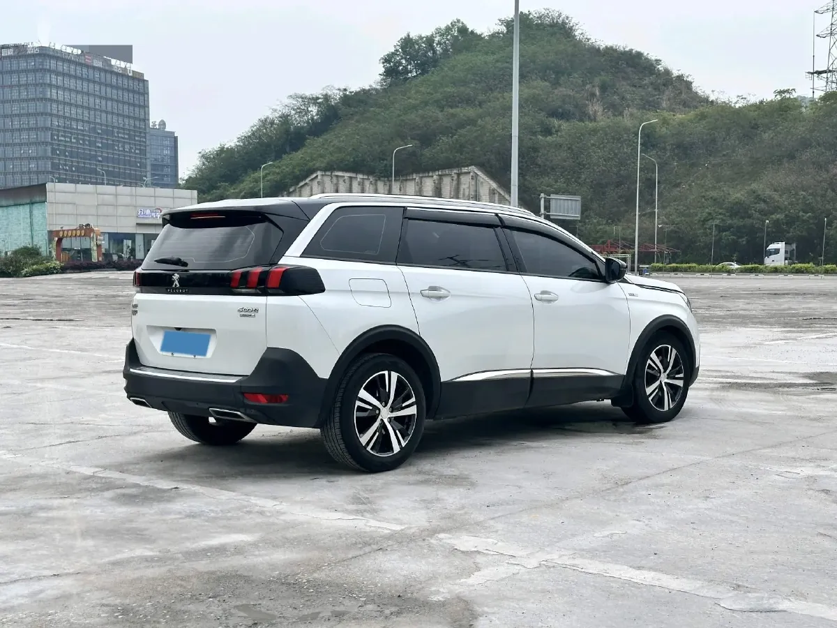 2017 Peugeot 5008 1.6T 167HP L4 6AT,autocango,china used car exporter,china ev exporter,chinese used car exporter,chinese used ev exporter