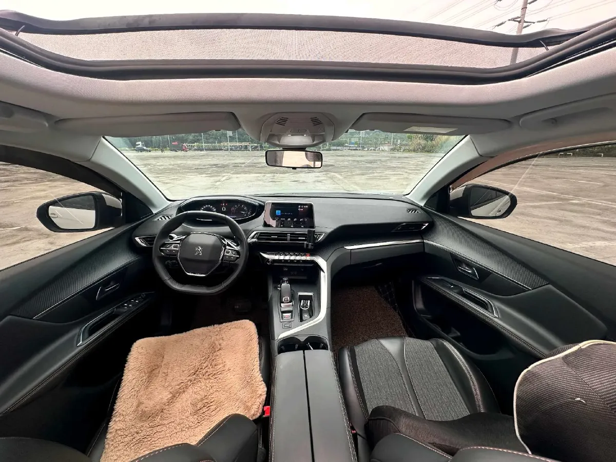 2017 Peugeot 5008 1.6T 167HP L4 6AT,autocango,china used car exporter,china ev exporter,chinese used car exporter,chinese used ev exporter