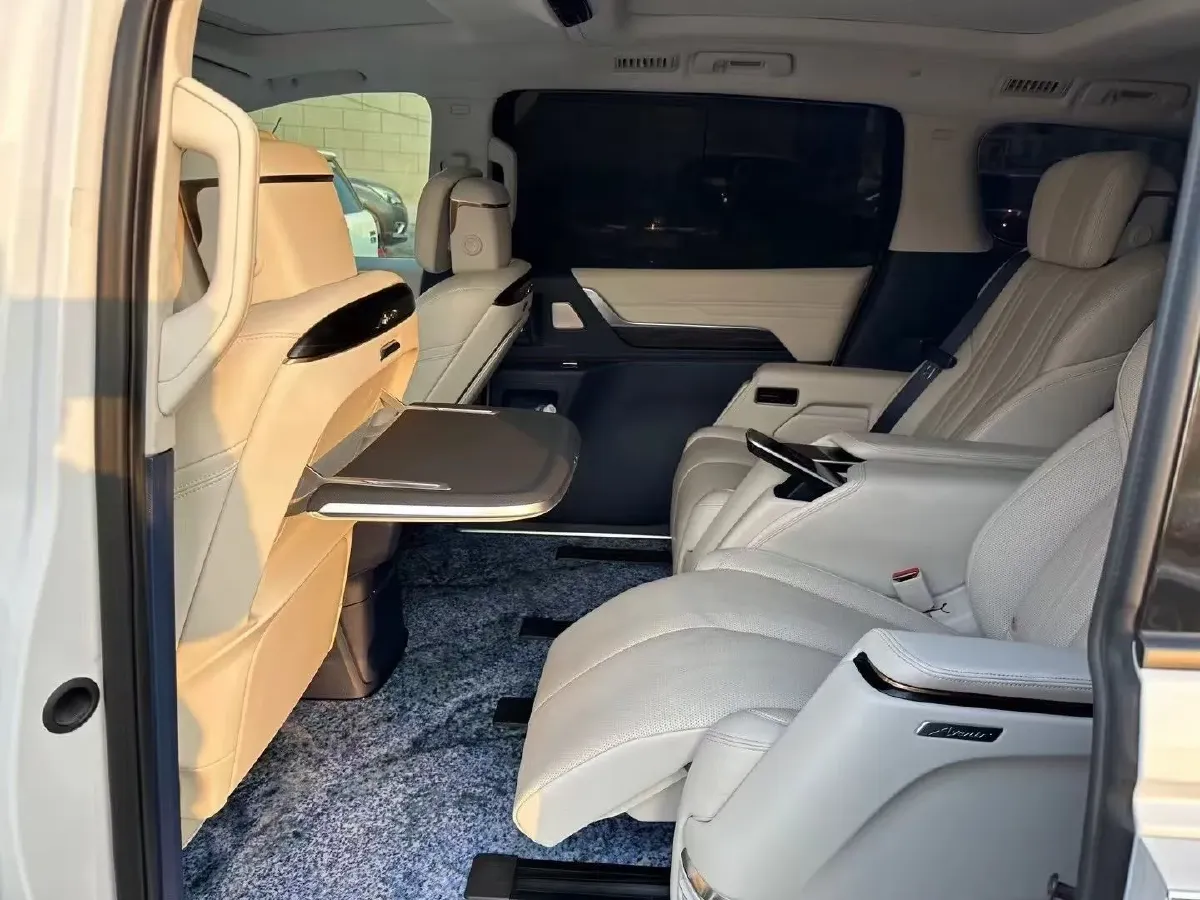 2023 Buick Century 2.0T 237HP L4 9AT,autocango,china used car exporter,china ev exporter,chinese used car exporter,chinese used ev exporter