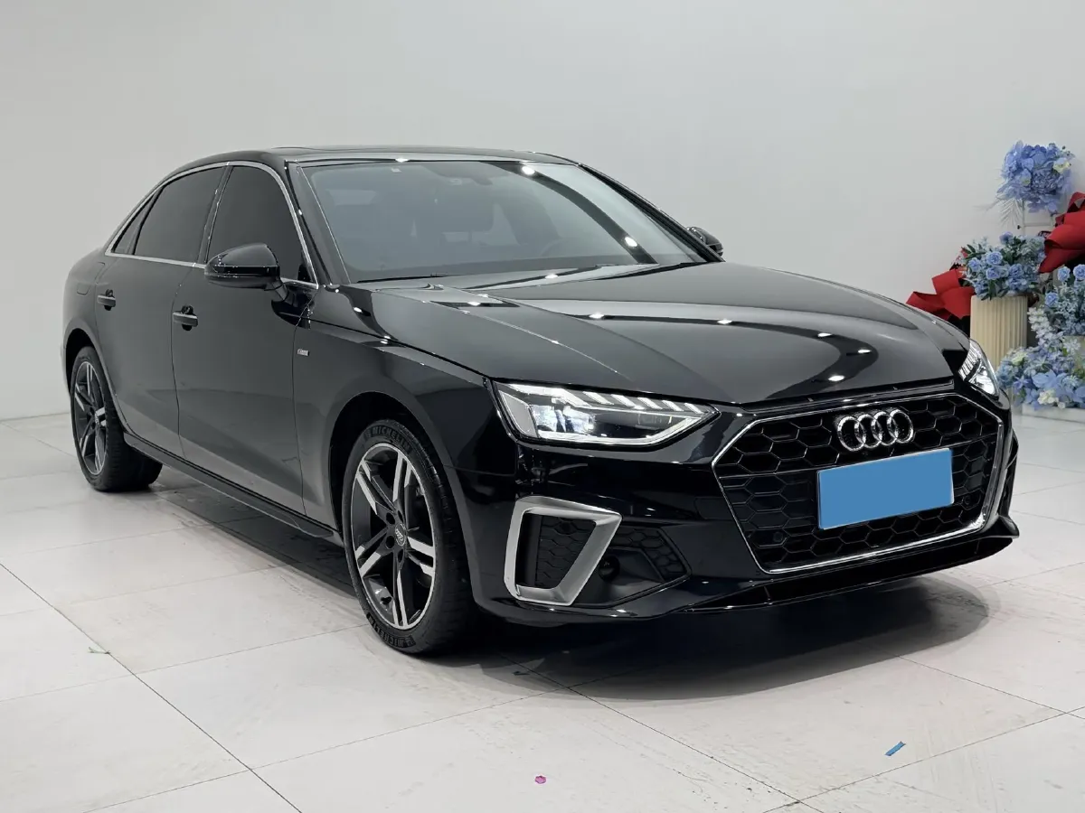 2020 Audi A4L 2.0T 190HP L4 7DCT,autocango,china used car exporter,china ev exporter,chinese used car exporter,chinese used ev exporter