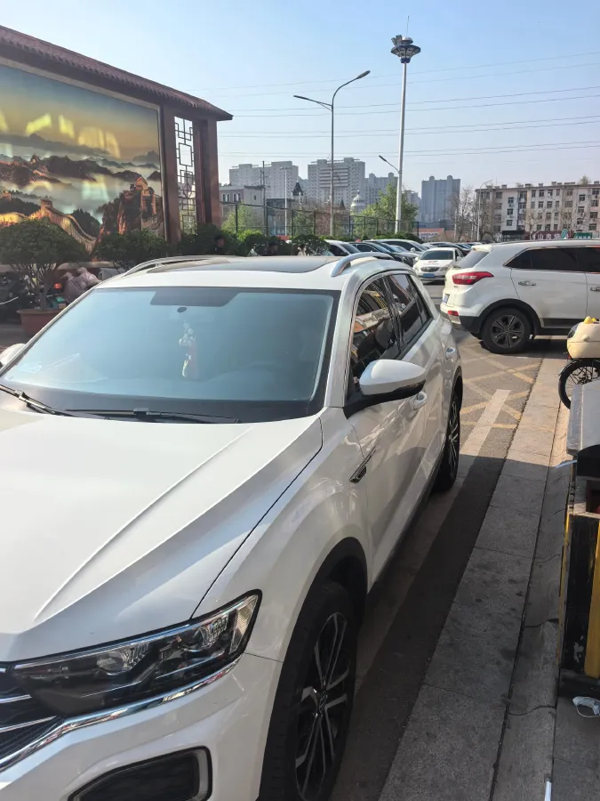 2022 Volkswagen T-Roc 1.4T 150HP L4 7DCT,autocango,china used car exporter,china ev exporter,chinese used car exporter,chinese used ev exporter