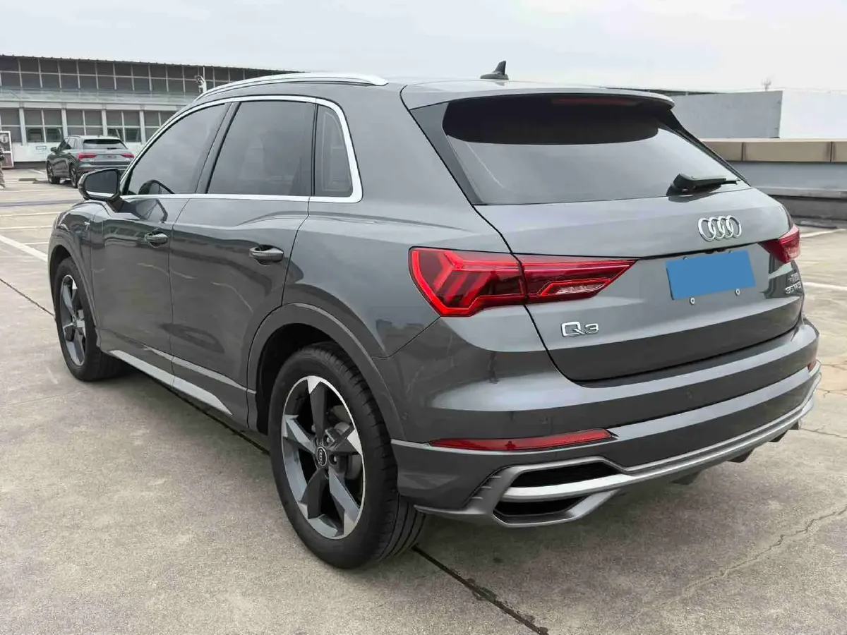 2022 Audi Q3 1.4T 150HP L4 7DCT,autocango,china used car exporter,china ev exporter,chinese used car exporter,chinese used ev exporter
