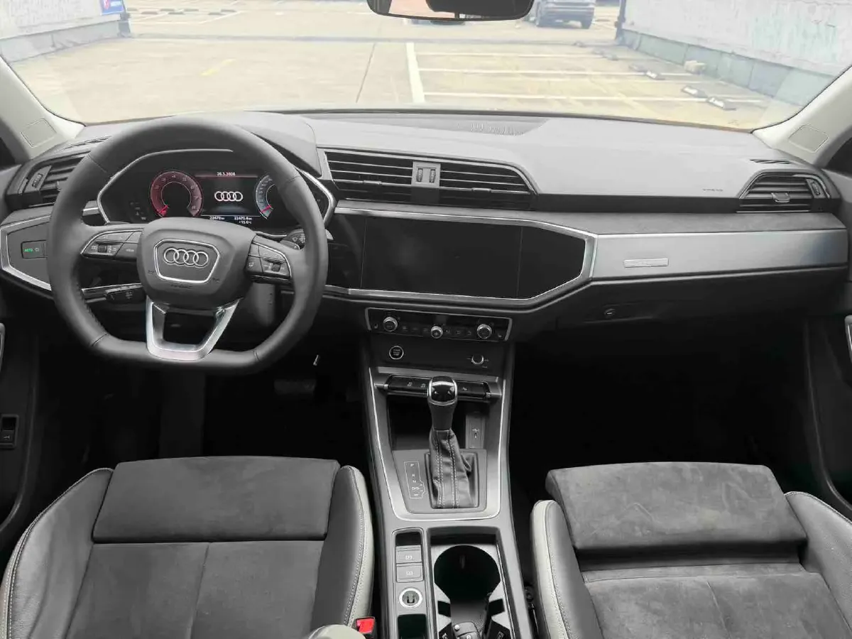 2022 Audi Q3 1.4T 150HP L4 7DCT,autocango,china used car exporter,china ev exporter,chinese used car exporter,chinese used ev exporter