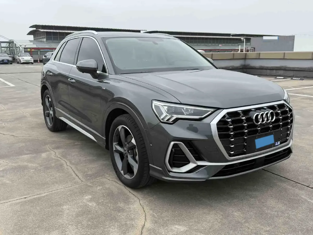 2022 Audi Q3 1.4T 150HP L4 7DCT,autocango,china used car exporter,china ev exporter,chinese used car exporter,chinese used ev exporter