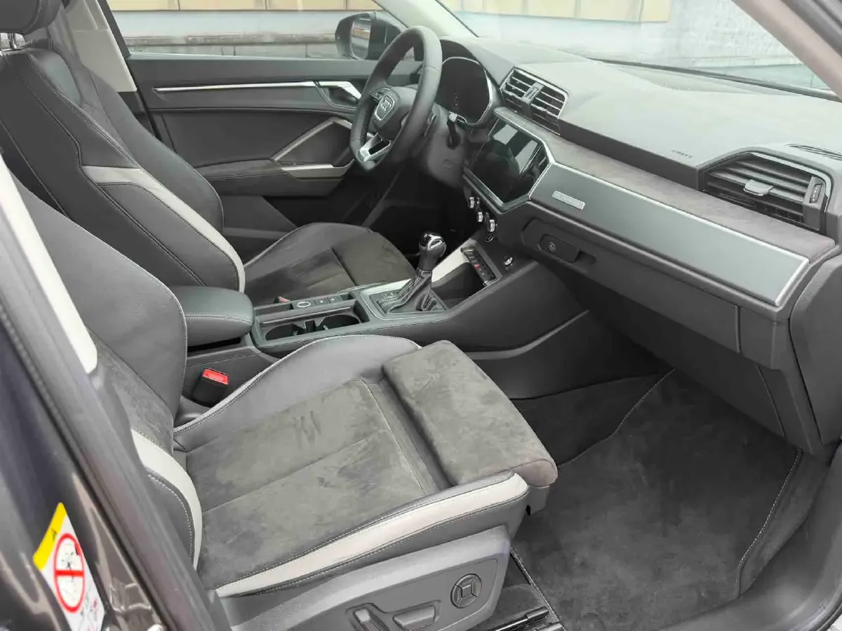 2022 Audi Q3 1.4T 150HP L4 7DCT,autocango,china used car exporter,china ev exporter,chinese used car exporter,chinese used ev exporter