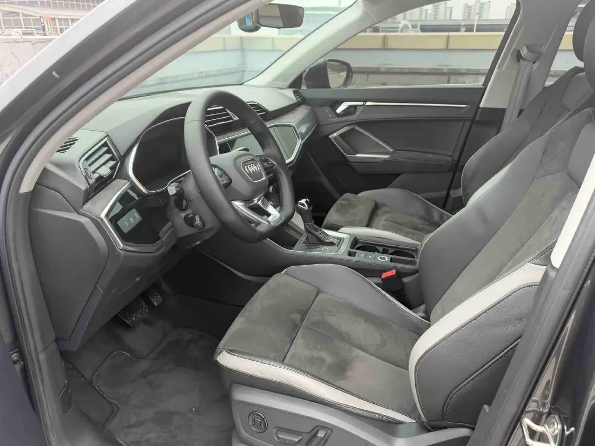 2022 Audi Q3 1.4T 150HP L4 7DCT,autocango,china used car exporter,china ev exporter,chinese used car exporter,chinese used ev exporter