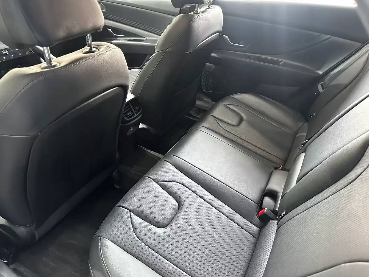 2022 Hyundai Elantra 1.5L 115HP L4 CVT,autocango,china used car exporter,china ev exporter,chinese used car exporter,chinese used ev exporter