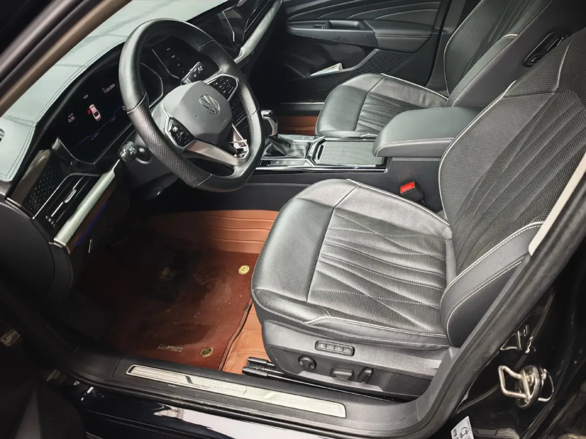 2023 Volkswagen Passat 2.0T 186HP L4 7DCT,autocango,china used car exporter,china ev exporter,chinese used car exporter,chinese used ev exporter