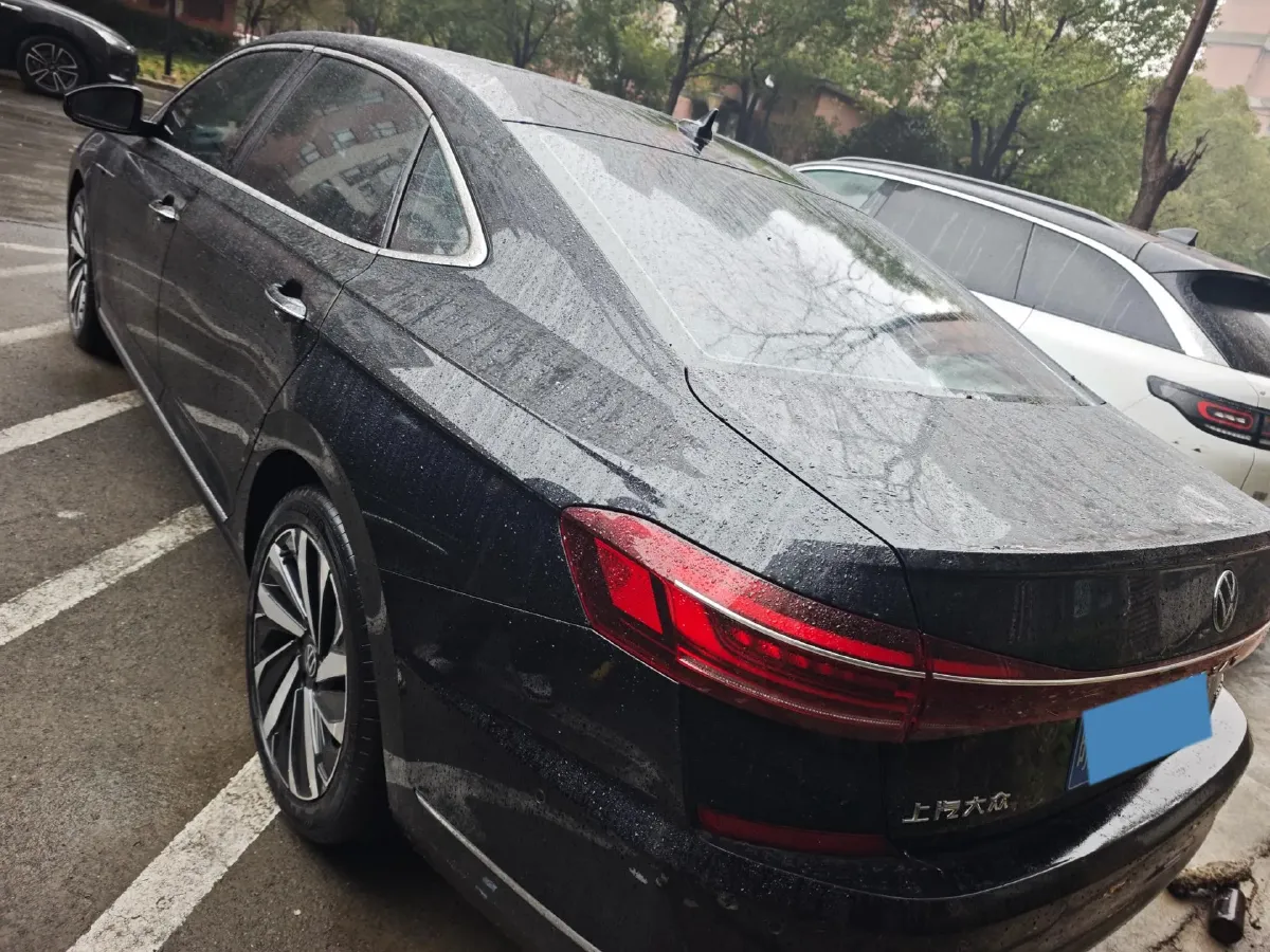 2023 Volkswagen Passat 2.0T 186HP L4 7DCT,autocango,china used car exporter,china ev exporter,chinese used car exporter,chinese used ev exporter