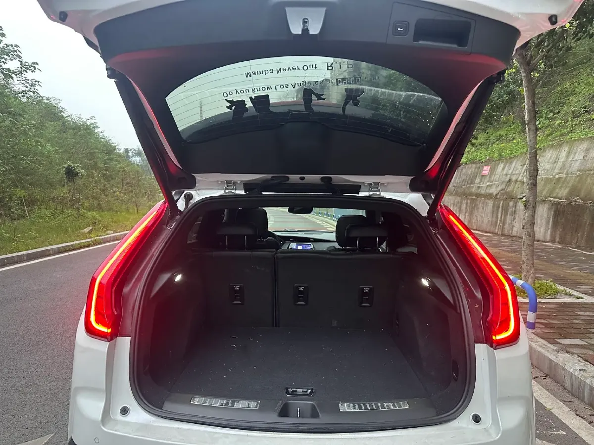 2020 Cadillac XT4 2.0T 237HP L4 9AT,autocango,china used car exporter,china ev exporter,chinese used car exporter,chinese used ev exporter