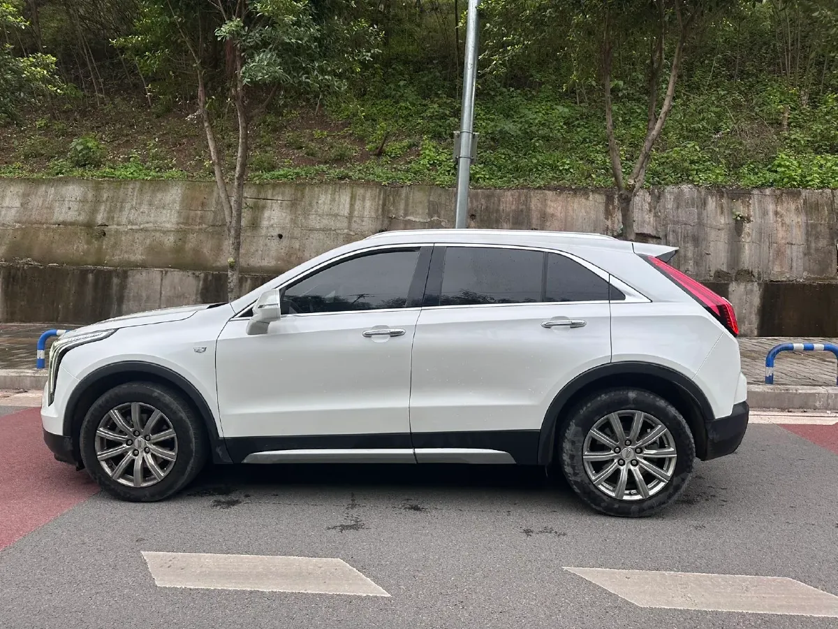 2020 Cadillac XT4 2.0T 237HP L4 9AT,autocango,china used car exporter,china ev exporter,chinese used car exporter,chinese used ev exporter
