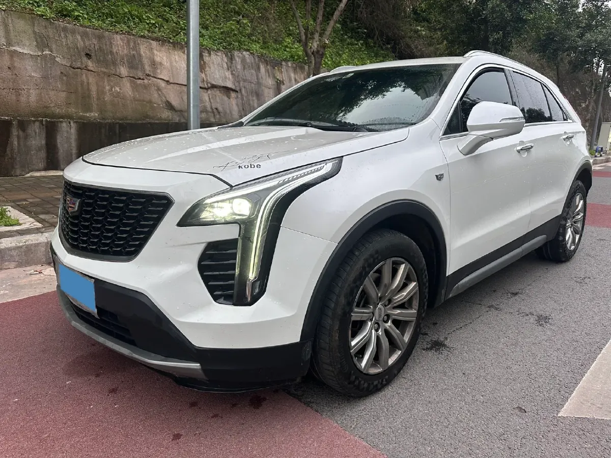 2020 Cadillac XT4 2.0T 237HP L4 9AT,autocango,china used car exporter,china ev exporter,chinese used car exporter,chinese used ev exporter