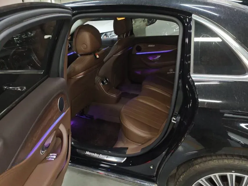 2021 Mercedes-Benz E Class 2.0T 258HP L4 9AT,autocango,china used car exporter,china ev exporter,chinese used car exporter,chinese used ev exporter